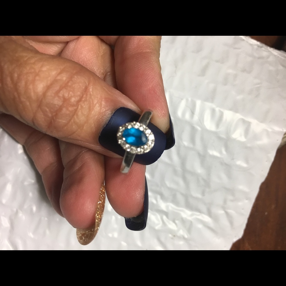 Ring - Picture 2 of 5